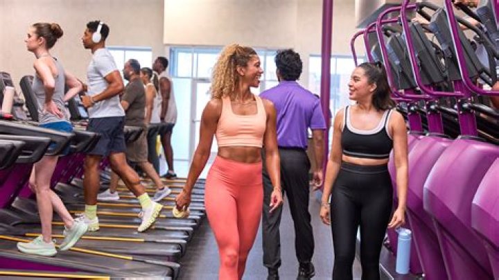 Meet Fitness Model Ana Cheri, Jokic Scores CareerHigh 47 Points & Darren Rovell Gets Roasted on