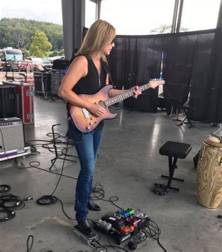 Meet Linda Taylor Musician, Guitarist, Producer and Composer