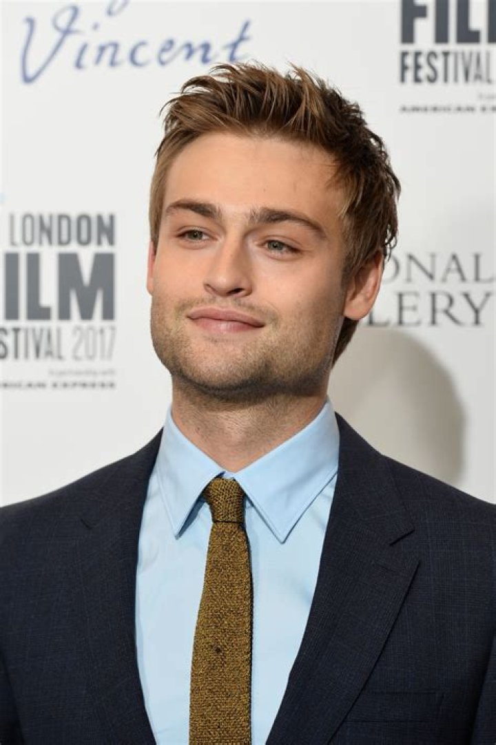 Meet the 30 Rising British actors under the age of 30!