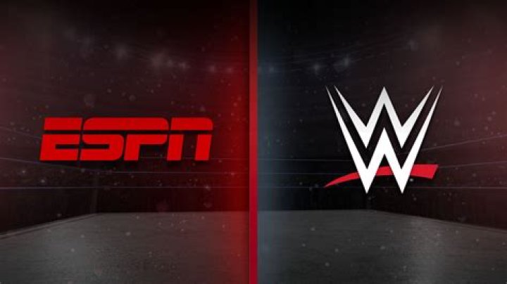 Meet WWE And ESPN's glamorous TV Presenter Charly Arnolt, who hosts RAW