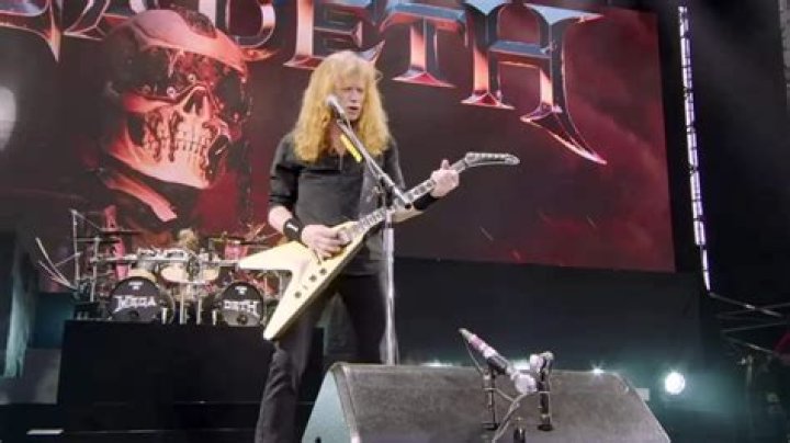 Megadeth's Dave Mustaine Reports He's Recovering Well From Cancer
