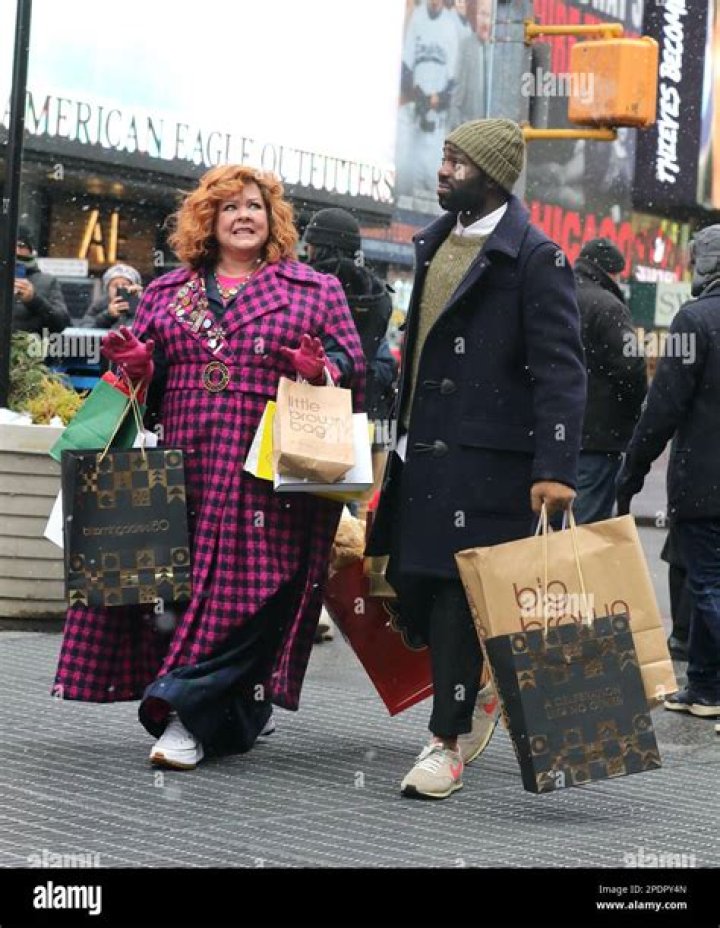 Melissa McCarthy and Paapa Essiedu pictured filming at the 'Bernard and