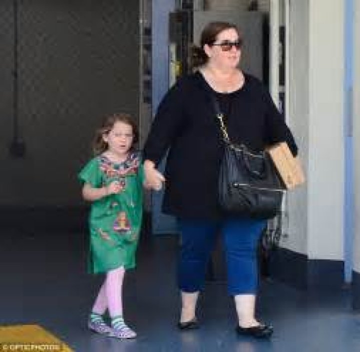 Melissa McCarthy is upstaged by minifashionista daughter in colourful