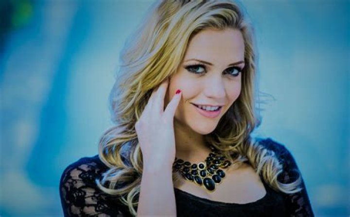 Mia Malkova Wallpapers Wallpaper Cave