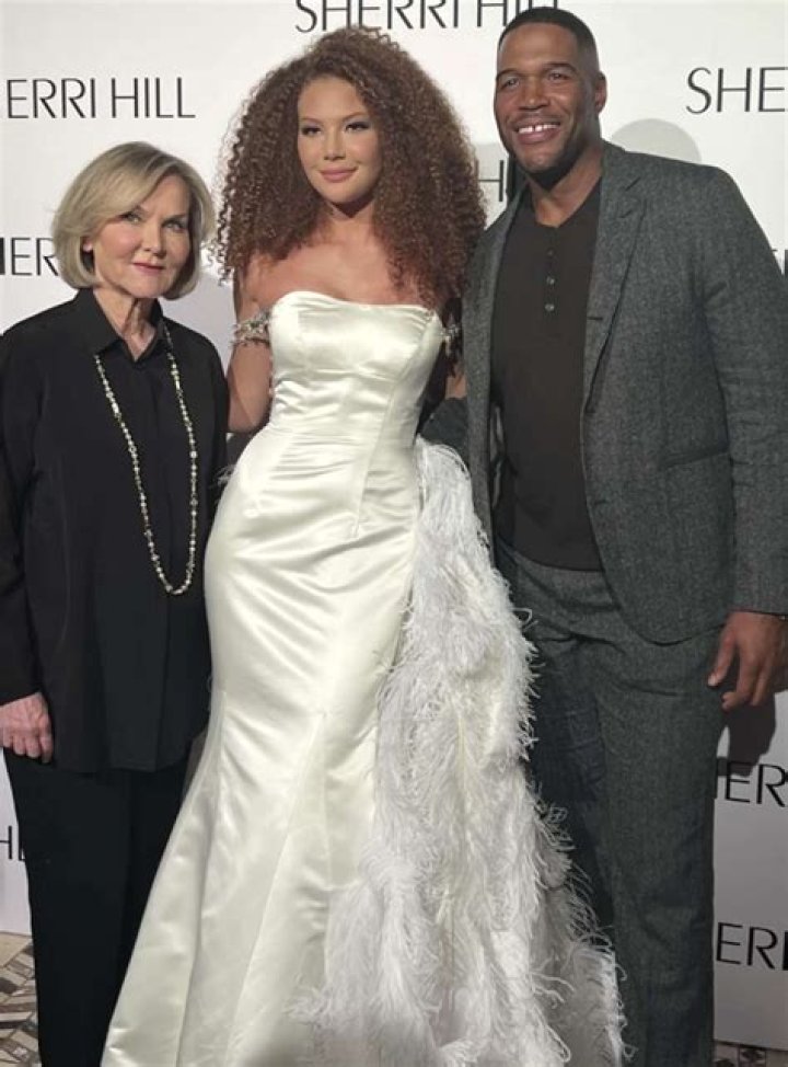 Michael Strahan Celebrates Daughter Isabella's USC Enrollment 'Fight On'