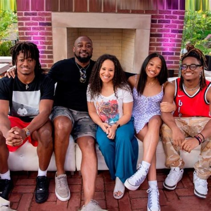 Mike Tomlin Wife, Family, Kids, Height, Biography, and Quick Facts
