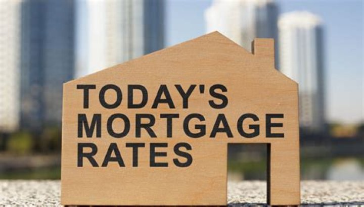 Mortgage rates rise on debt downgrade