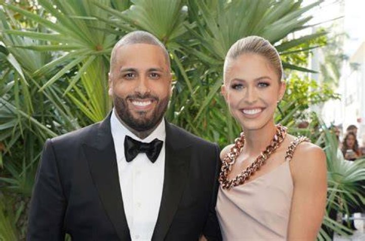 Nicky Jam Proposed To His Girlfriend on Valentine’s Day Watch Billboard Billboard