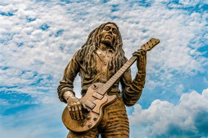 Non, Bob Marley n&rsquo;a pas &eacute;t&eacute; tu&eacute; par la CIA