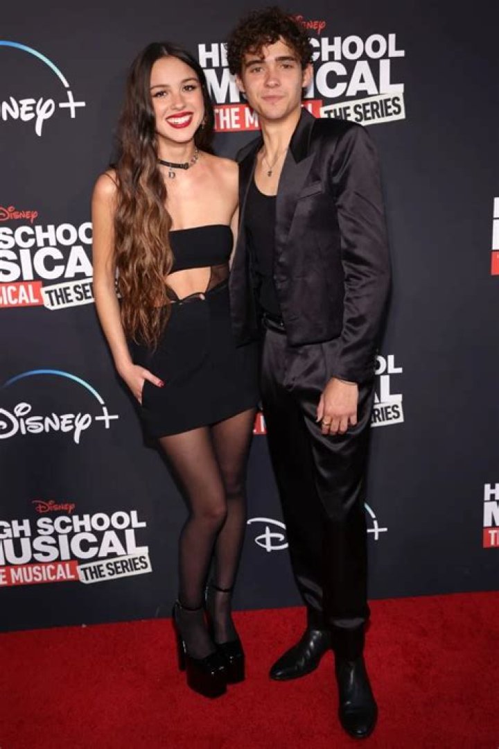 Olivia Rodrigo Net worth, Boyfriend, Age, Height, & More [2024]