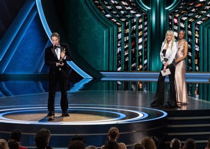 Ora Hanson Buzz Who Wins Golden Bachelor Reality Steve