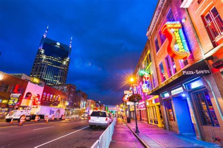Our 6 Favorite Bourbon Bars in Nashville, TN