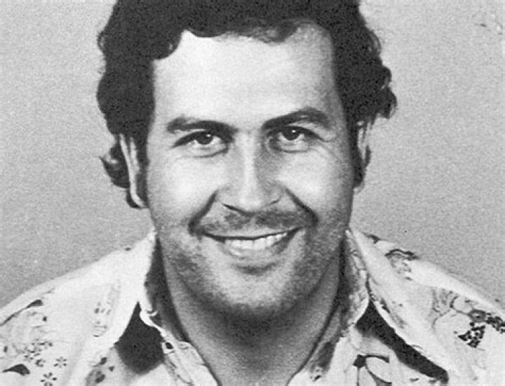 Pablo Escobar, il re del narcotraffico Avanti live