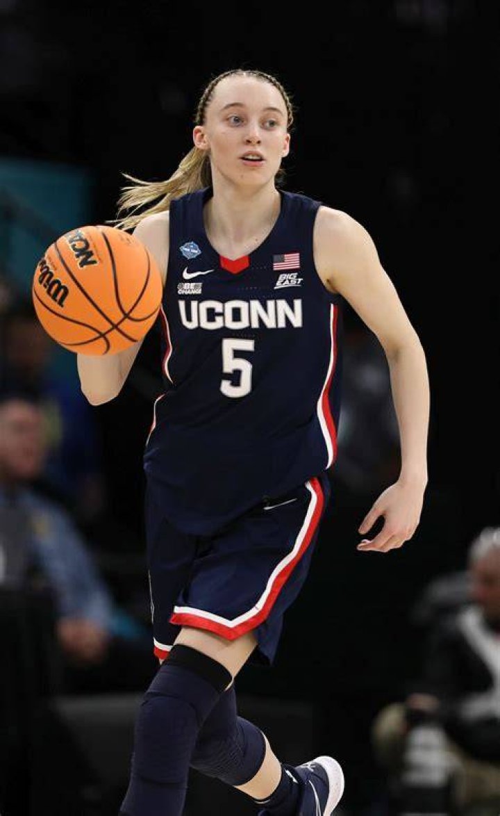 Paige Bueckers' Family Has Always Had Her Back, And Now She's Got