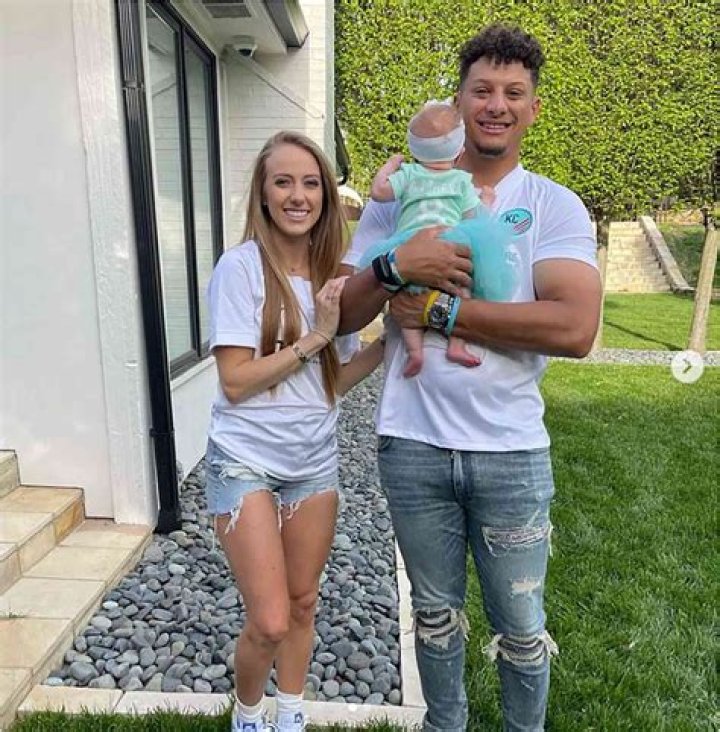 Patrick Mahomes and Brittany Matthews Share 1st Photo of Son Bronze&rsquo;s