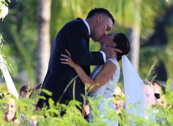Photos Aaron Judge kisses new wife Samantha Bracksieck