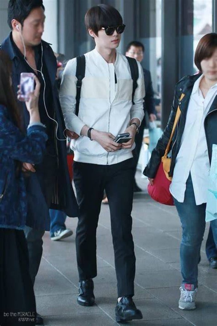 Pin on ahn jae hyun