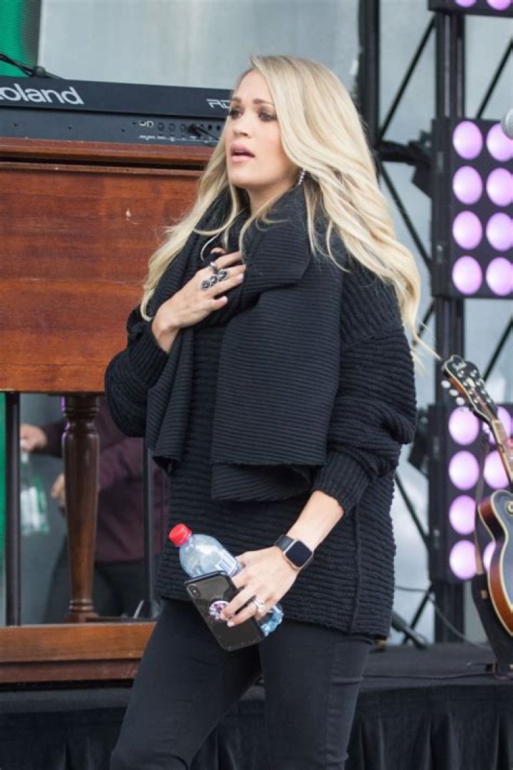 Pregnant CARRIE UNDERWOOD Performs at Federation Square in Melbourne 09
