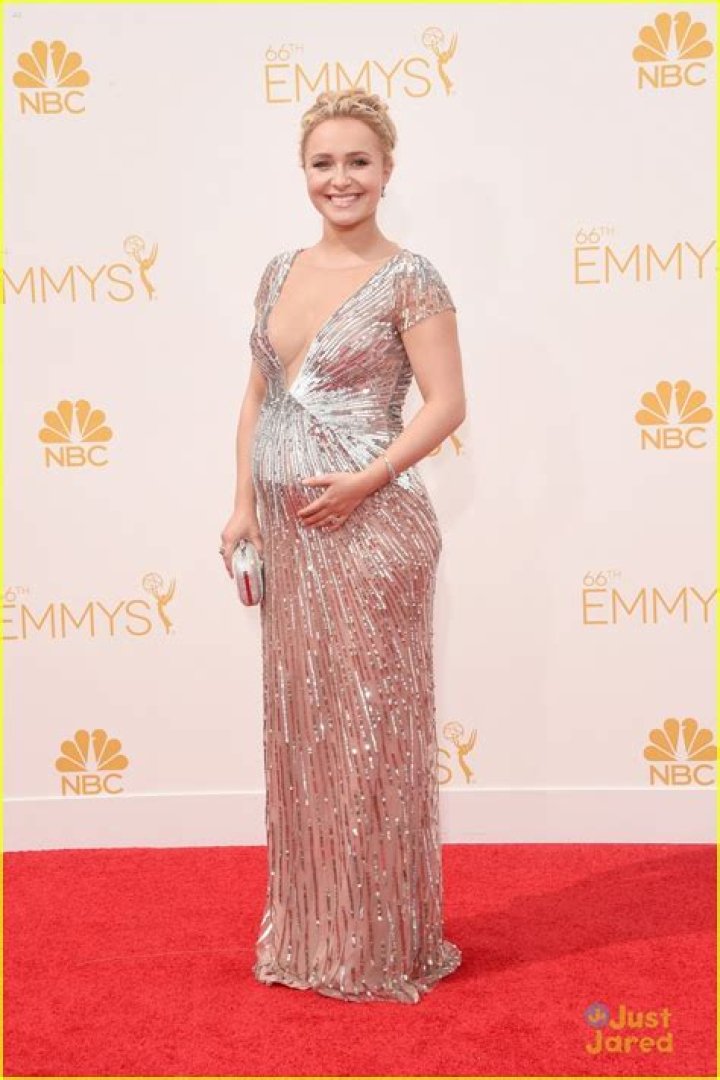 Pregnant HAYDEN at 2014 Emmy Awards HawtCelebs