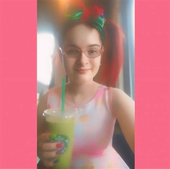 QueenRose (xxxQueenRose) / Twitter