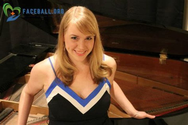 Rachel Griffin Accurso Net Worth 2023 YouTube Age, Height, Weight, Family, Husband and More