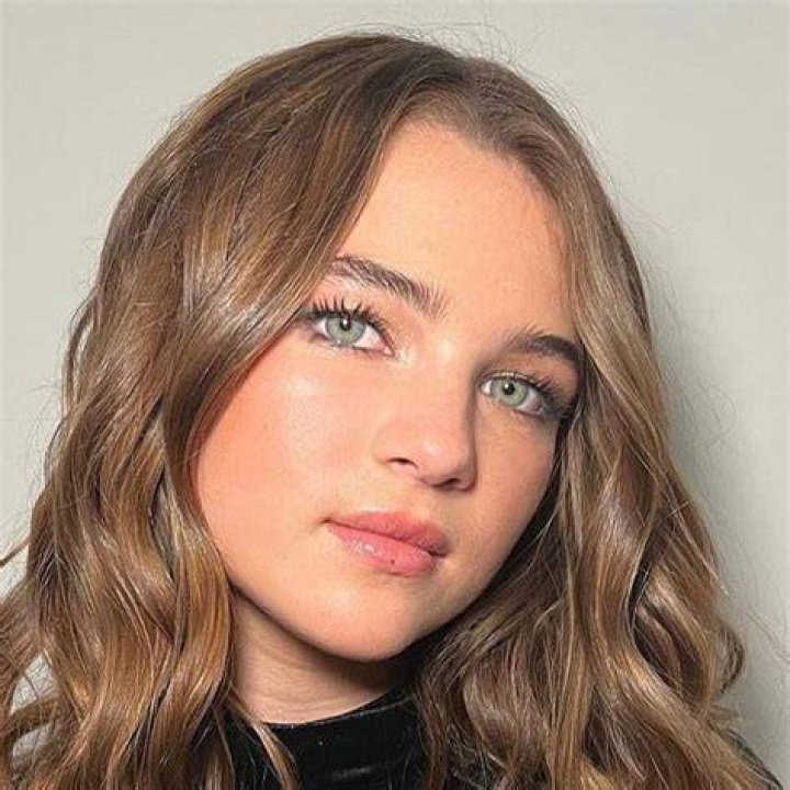 Raegan Revord Biography, Age, Height, Family, Net Worth & Images