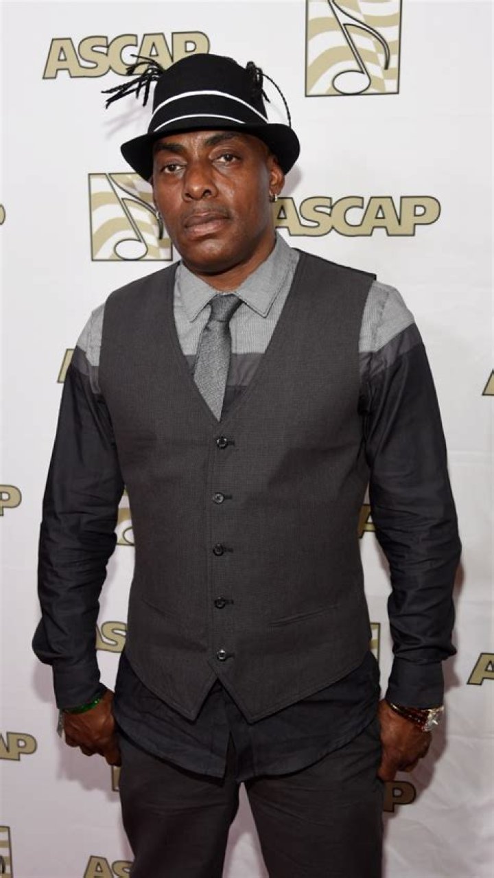 Rapper Coolio arrested after loaded gun found at la airport