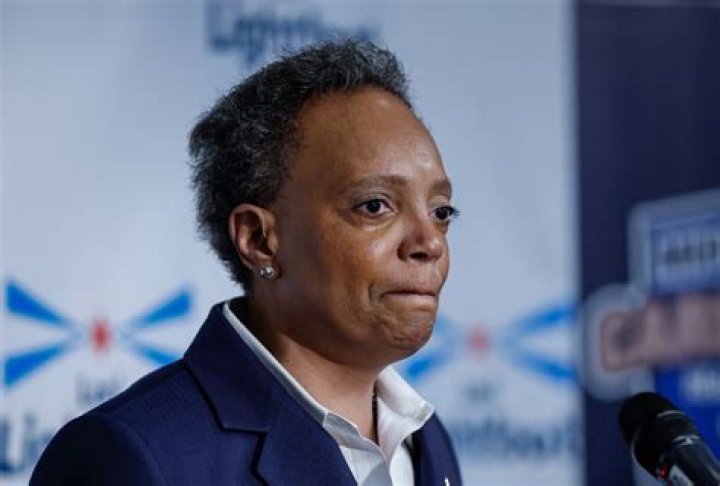 Rejecting Lori Lightfoot, Chicago picks progressive to face school