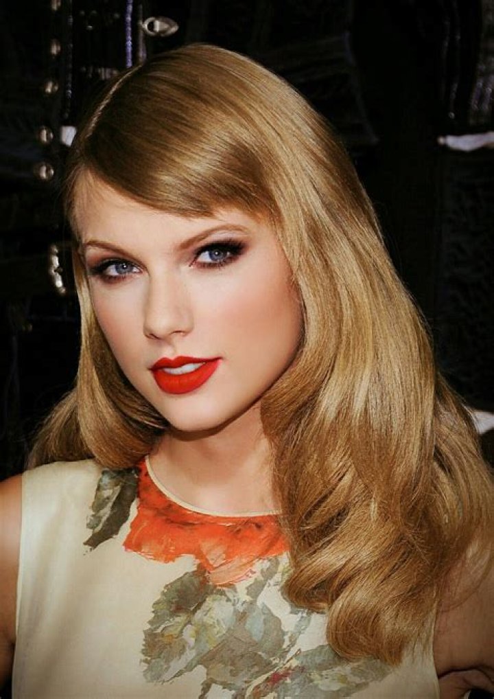 Request Taylor Swift (Breast Expansion) by hskfmn on DeviantArt