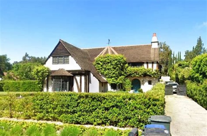 Rob Schneider House The Pasadena Villa Urban Splatter