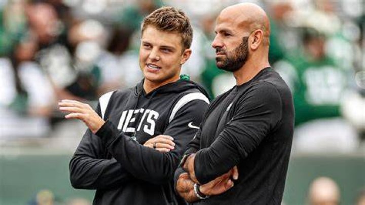 Robert Saleh must start letting NY Jets players think for themselves