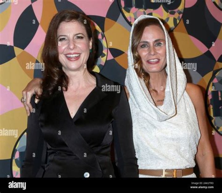 Robin Weigert and Diane Farr at HBO's Official Golden Globe Awards