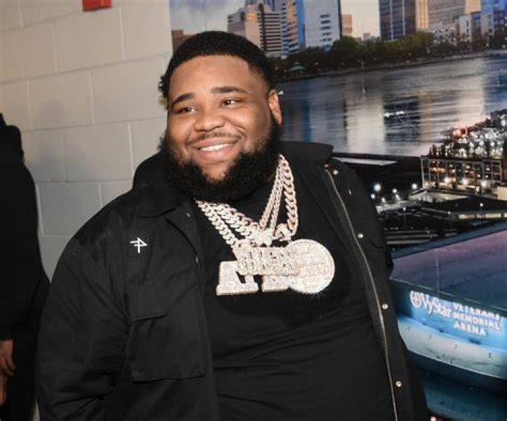 Rod Wave Bio, Early Life, Career, Relationship, Net Worth, Body