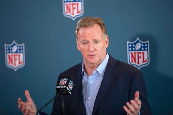 Roger Goodell Net Worth How Rich is the NFL Commissioner Today? Fanbuzz