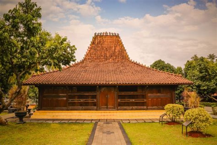 Rumahrumah adat Jawa Tengah yang harus kamu tahu... KASKUS