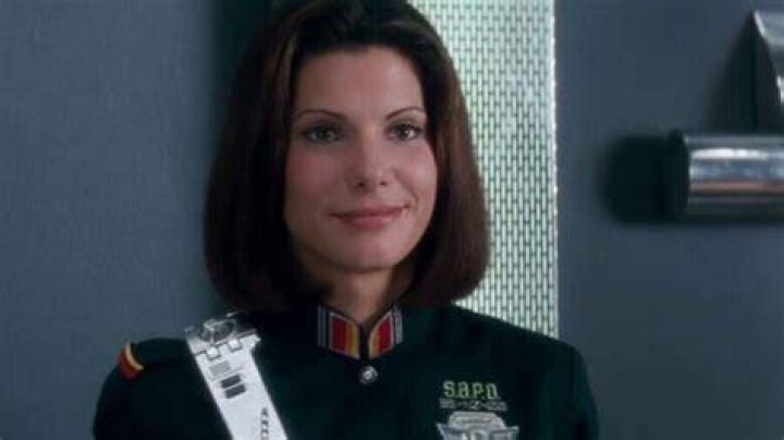 Sandra Bullock Says Warner Bros. Still Owes Her For 30YearOld Movie TrendRadars