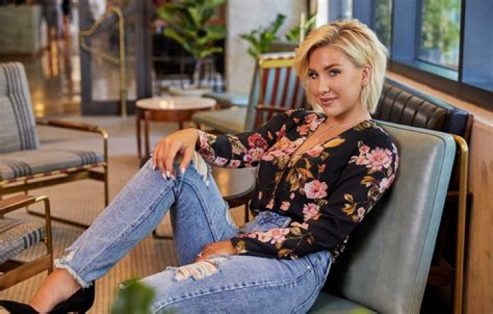Savannah Chrisley Encourages Kindness As Parents' Sentence Nears