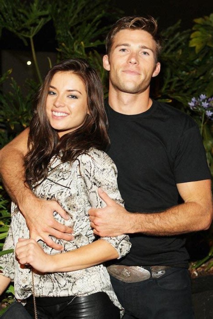 Scott Eastwood And Girlfriend