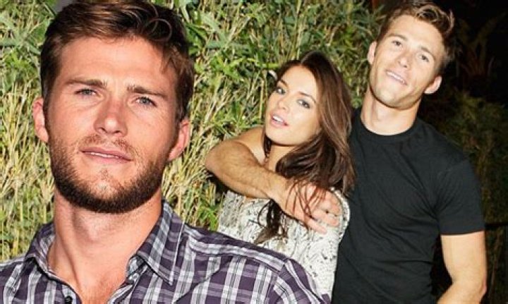 Scott Eastwood and Model Brittany Brousseau Spotted Getting Cozy at