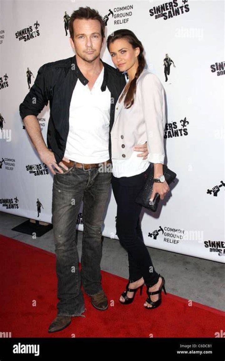 Sean Patrick Flanery reflects on sweating in Houston