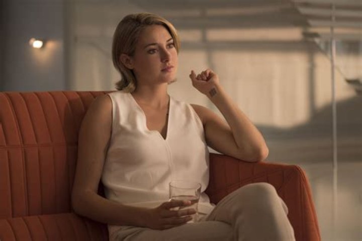 Shailene Woodley AdoroCinema