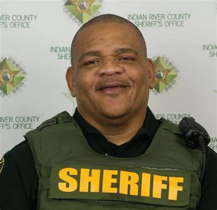 Shooting death of deputy remains unsolved Vero News