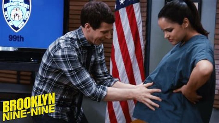 Shorts When Melissa Fumero Was ACTUALLY Pregnant in Brooklyn Nine Nine