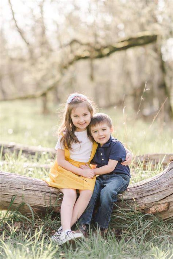 Sibling Photography Poses, Sibling Photo Shoots, Photo Poses, Older