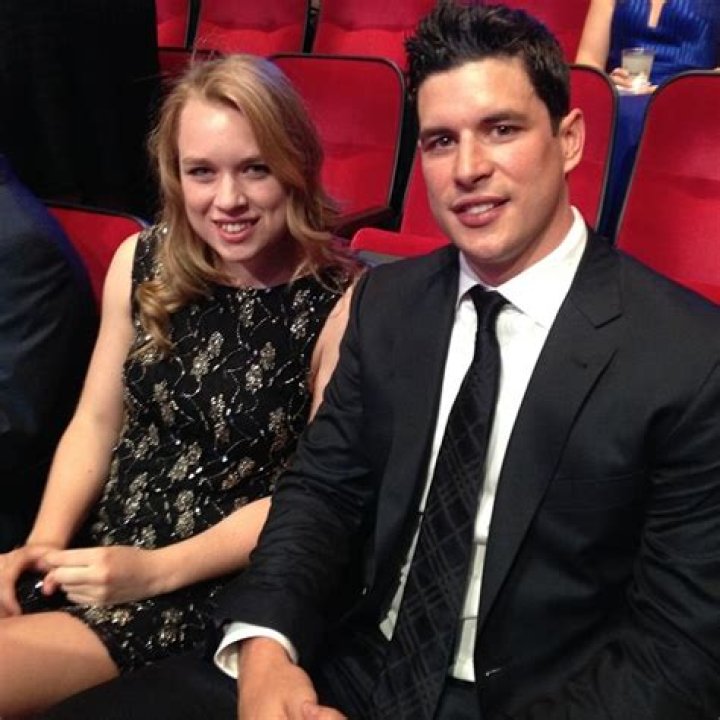 Sidney Crosby Wife Name