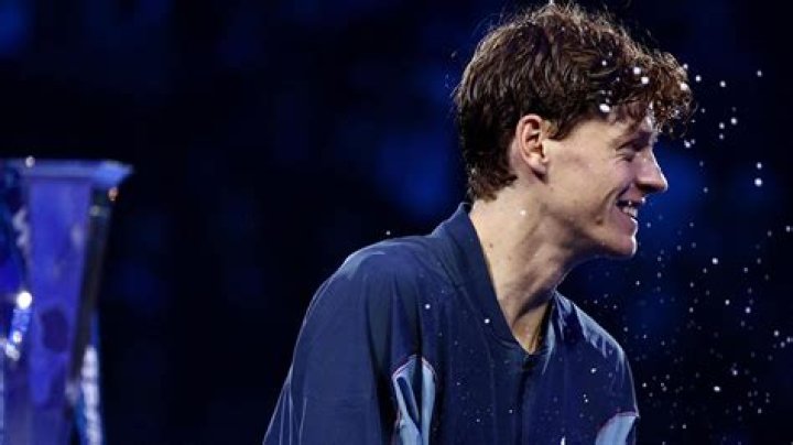 Sinner vince alle Atp Finals di Torino e "molla" la ragazza. Ecco chi &egrave;
