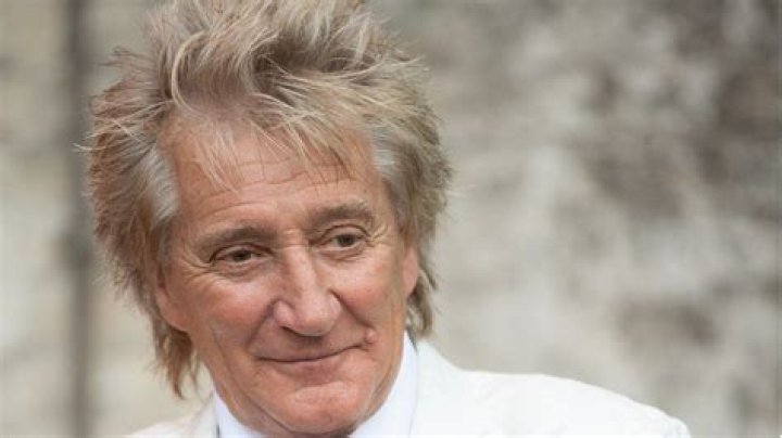Sir Rod Stewart pleads guilty to battery over Florida hotel 'punch
