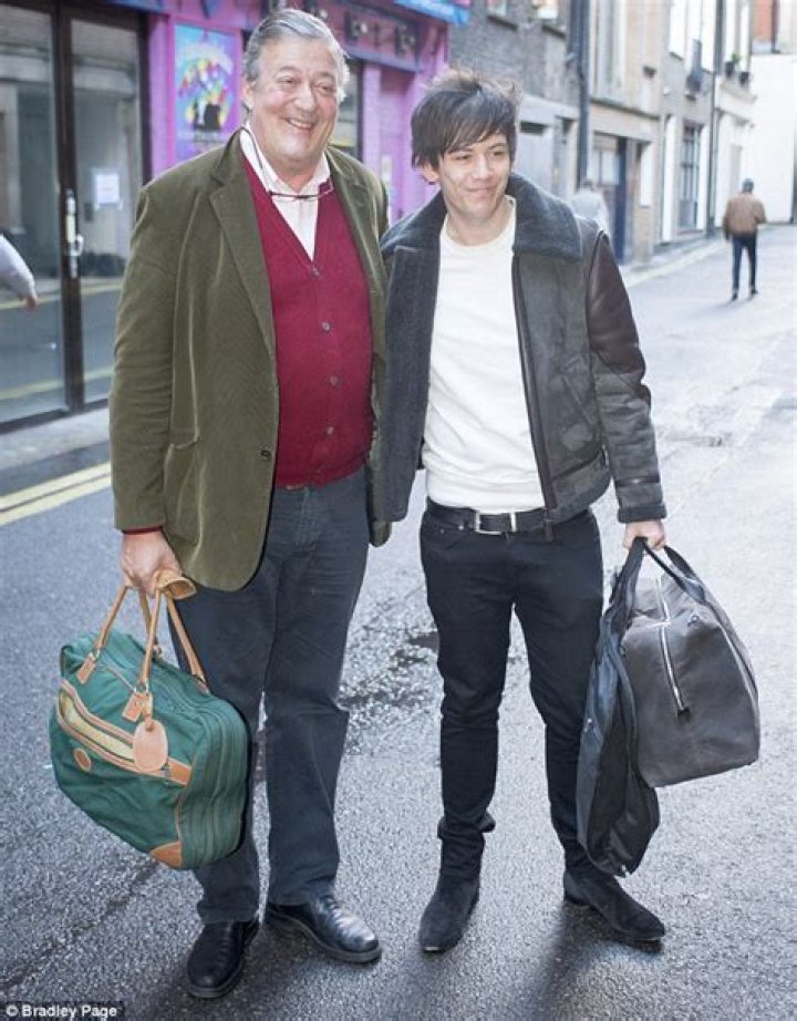 Stephen Fry, 57, to marry partner Elliot Spencer, 27 Daily Mail Online