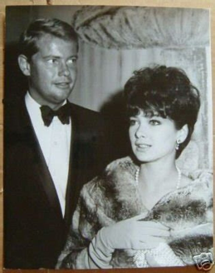 Suzanne Pleshette in fur Troy Donahue 8x10 photo V7324 eBay Suzanne pleshette, Vintage film