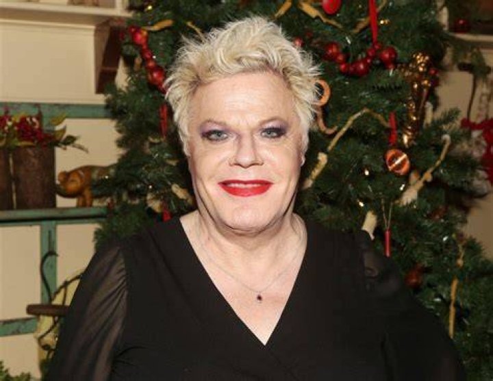 Suzy Eddie Izzard sets record straight on names and pronouns
